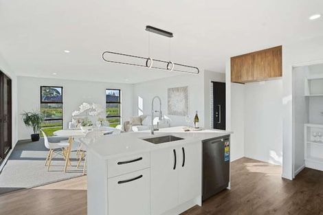 Photo of property in 13 Salkeld Place, Woodend, 7610