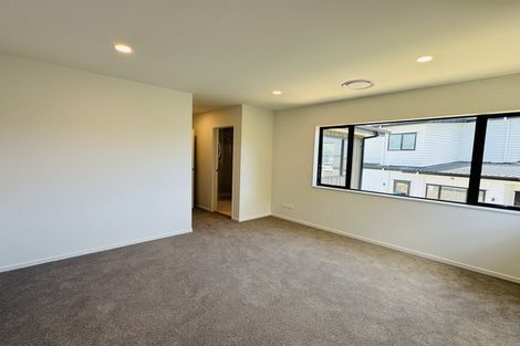 Photo of property in 72 Arran Drive, Orewa, 0931