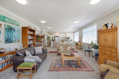 Photo of property in 50 Landmark Terrace, Orewa, 0931