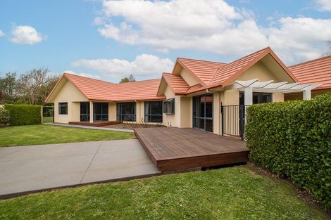 Photo of property in 55 Regent's Park Drive, Casebrook, Christchurch, 8051