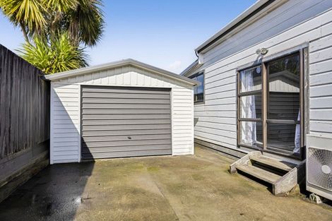 Photo of property in 9 Carrington Street, Inglewood, 4330