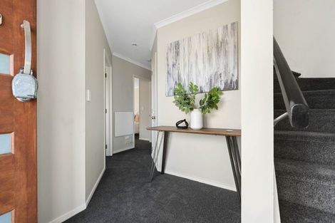 Photo of property in 7 Westview Place, Western Heights, Hamilton, 3200