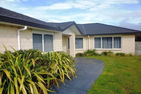 Photo of property in 15 Soldiers Way, Paraparaumu, 5032