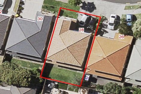 Photo of property in 28 Maypark Crescent, Flat Bush, Auckland, 2016