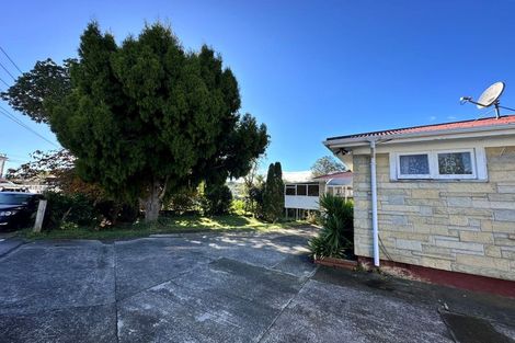 Photo of property in 42 Russell Road, Manurewa, Auckland, 2102
