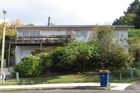Photo of property in 14 Newstead Avenue, Browns Bay, Auckland, 0632