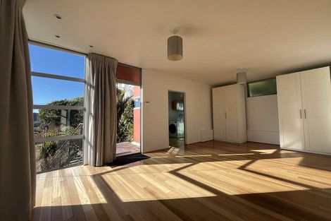 Photo of property in 23 Maarama Crescent, Aro Valley, Wellington, 6021