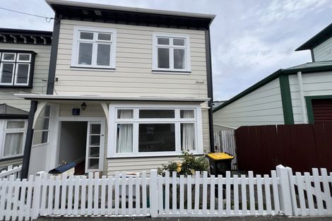 Photo of property in 23 Hawker Street, Mount Victoria, Wellington, 6011