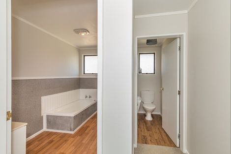 Photo of property in 8 Homewood Avenue, Levin, 5510