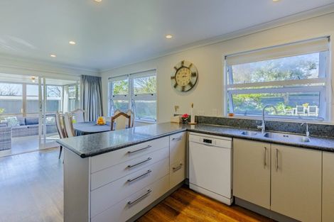 Photo of property in 19 Selwyn Road, Havelock North, 4130