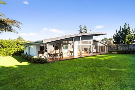 Photo of property in 6 Karioitahi Road, Waiuku, 2123