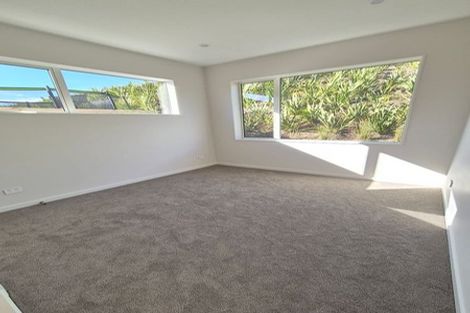 Photo of property in 5 Pekanga Road, Orewa, 0931