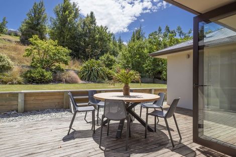 Photo of property in 28 Quill Street, Lake Hayes, Queenstown, 9304
