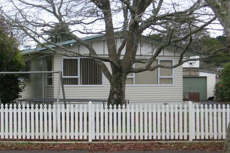 Photo of property in 20 Knox Road, Swanson, Auckland, 0612