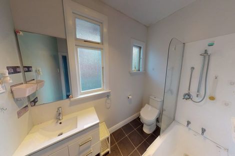 Photo of property in 25 Forbes Street, Balaclava, Dunedin, 9011