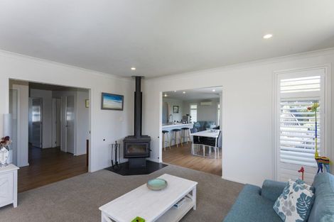 Photo of property in 1 Hamilton Drive, Wainui, Gisborne, 4010