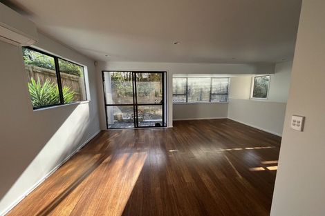 Photo of property in 39 Ardern Avenue, Stanmore Bay, Whangaparaoa, 0932