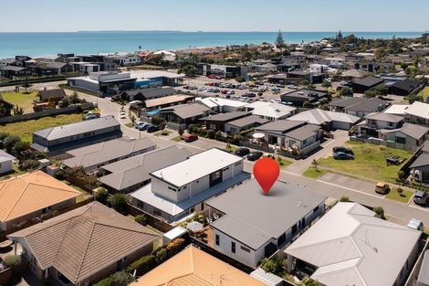 Photo of property in 14 Hugo Way, Papamoa Beach, Papamoa, 3118