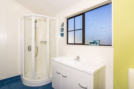 Photo of property in 2 Ascot Close, Richmond Heights, Taupo, 3330