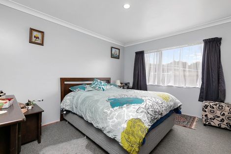 Photo of property in 12c Redditch Place, Papamoa Beach, Papamoa, 3118