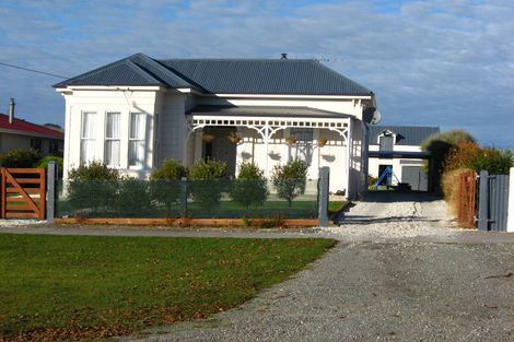 Photo of property in 18 Halton Street, East Gore, Gore, 9710