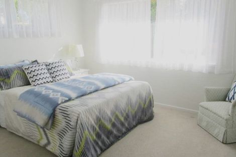 Photo of property in 78 Stanniland Street, Sunnyhills, Auckland, 2010