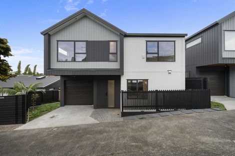 Photo of property in 94 Takutai Avenue, Half Moon Bay, Auckland, 2012