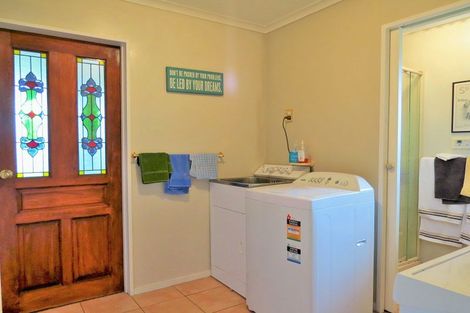 Photo of property in 23a Richmond Road, Carterton, 5713