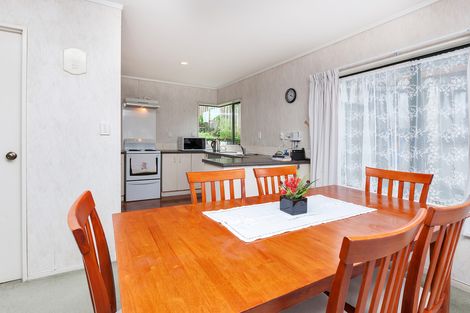 Photo of property in 65a Harmel Road, Glendene, Auckland, 0602