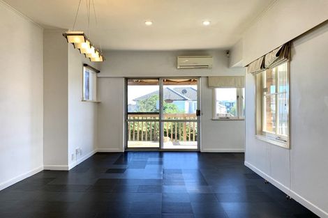 Photo of property in 86 Mcleod Road, Te Atatu South, Auckland, 0610