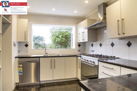 Photo of property in 19 Lingham Crescent, Torbay, Auckland, 0630