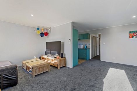 Photo of property in 12 Childers Road, Ranui, Auckland, 0612