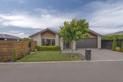 Photo of property in 8 Overton Place, Prebbleton, 7604