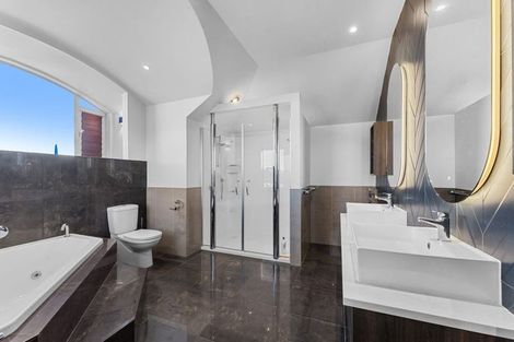 Photo of property in 72 Compass Way, Half Moon Bay, Auckland, 2012