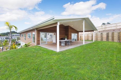 Photo of property in 76 Solan Drive, Waimauku, 0812