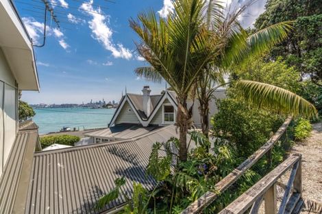 Photo of property in 62 King Edward Parade, Devonport, Auckland, 0624