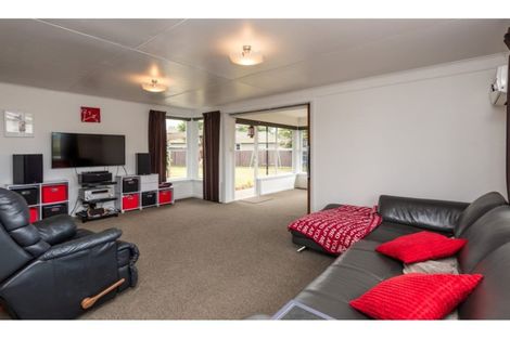 Photo of property in 9 Bronwyn Street, Mairehau, Christchurch, 8052