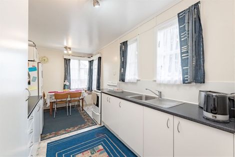 Photo of property in 12 Reynolds Street, Taita, Lower Hutt, 5011