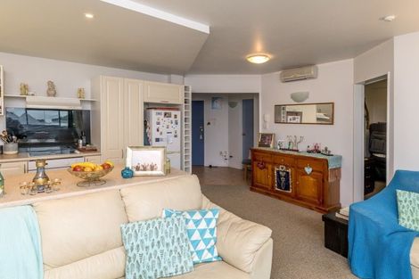 Photo of property in 1e/25 Maclean Street, Paraparaumu Beach, Paraparaumu, 5032