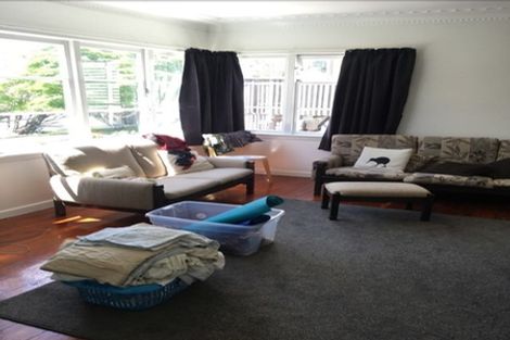 Photo of property in 97 Awaroa Road, Sunnyvale, Auckland, 0612
