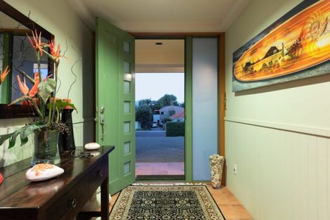 Photo of property in 96 Oceanview Road, Mount Maunganui, 3116