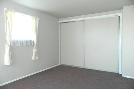 Photo of property in 2/56 Epsom Road, Sockburn, Christchurch, 8042