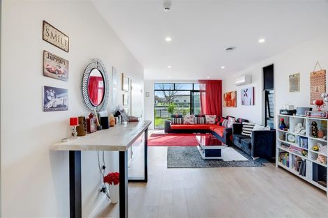 Photo of property in 83 Walters Road, Papakura, Takanini, 2110