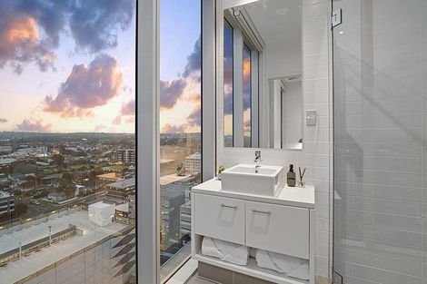 Photo of property in Sentinel Apartments, 1403/3 Northcroft Street, Takapuna, Auckland, 0622