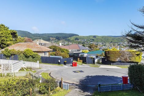 Photo of property in 16 Morgan Place, Tawa, Wellington, 5028