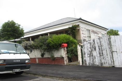 Photo of property in 27 Ripon Street, Lyttelton, 8082