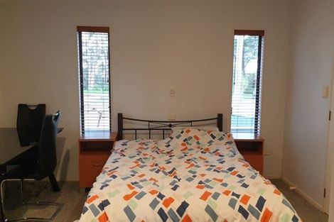 Photo of property in 344 East Coast Road, Sunnynook, Auckland, 0632