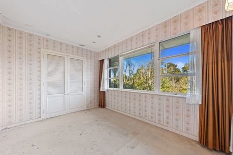 Photo of property in 1090 Scenic Drive North, Swanson, Auckland, 0816