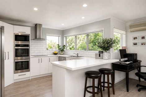 Photo of property in 2 Fern Grove, Taradale, Napier, 4112