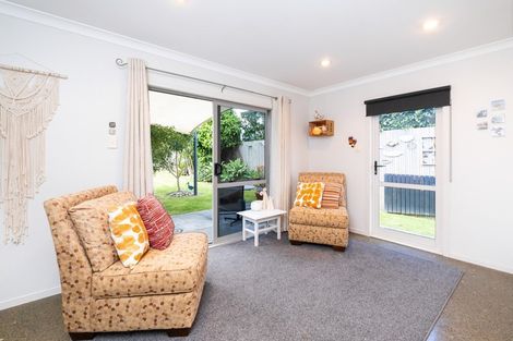 Photo of property in 6 Wellwood Terrace, Te Awanga, 4102